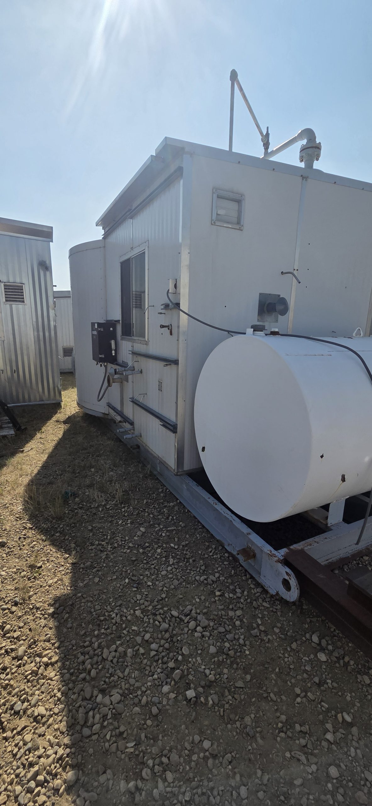 16 x 7'6 1480 PSIG Vertical Separator W/ DW Tank